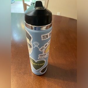 Hydroflask with straw